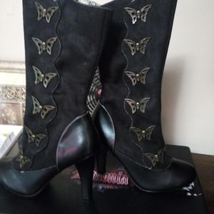 Women's long leather boots